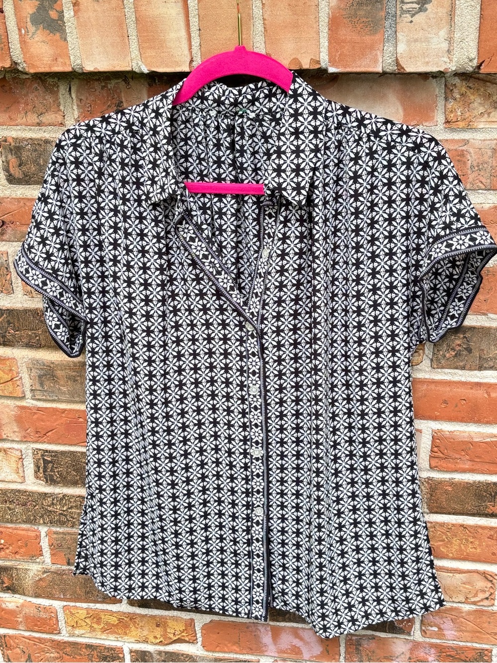 Black White Geometric Flower Design Button Front Shirt. Trim on front & Sleeves